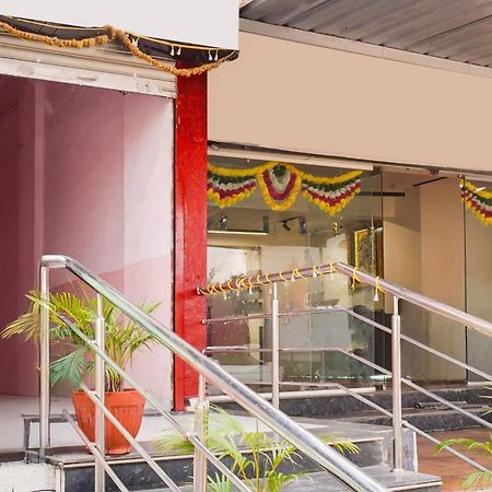 Super Collection O Chandan Nagar Kharadi Formerly Kharadi Inn Pune Bagian luar foto